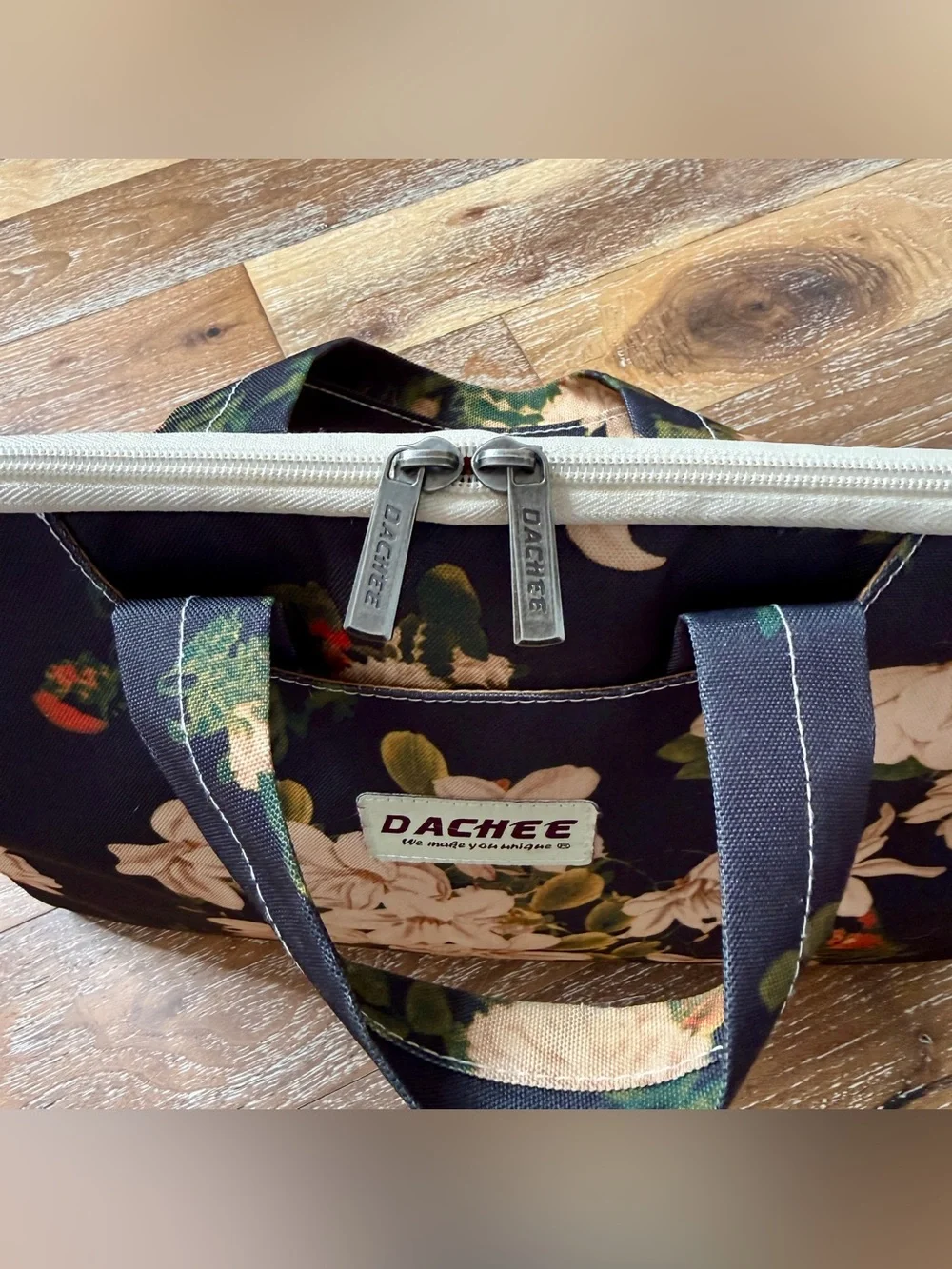 Dachee Floral Laptop Tote Bag in Black and Cream